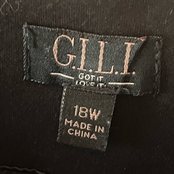 GILI Black Pencil Skirt with detail at hem line, lined Size 18W - Picture 3 of 6